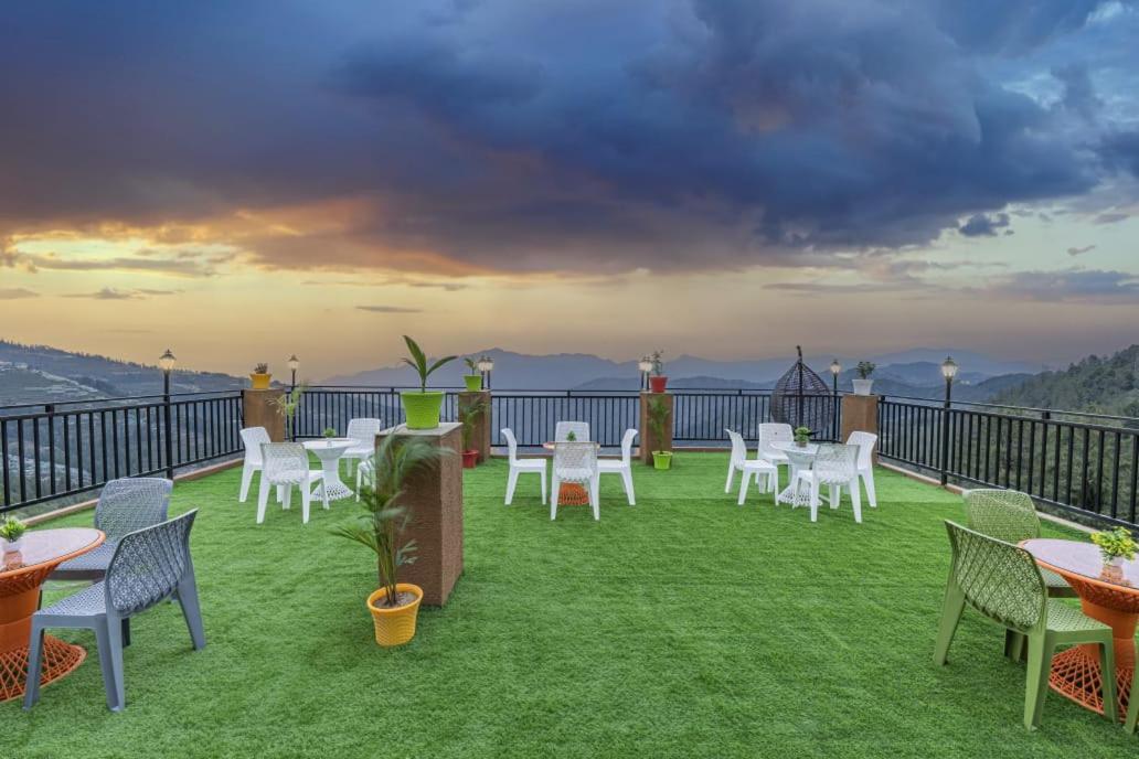 The Tranquility Retreat I Vacations I Conference I Mice I Family Events I Open Air Terrace I Sky Bonfire I Kufri By Exotic Stays Bagian luar foto