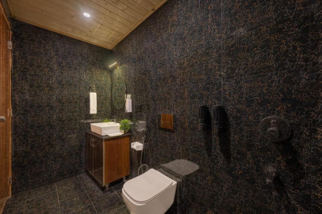 The Tranquility Retreat I Vacations I Conference I Mice I Family Events I Open Air Terrace I Sky Bonfire I Kufri By Exotic Stays Bagian luar foto